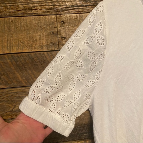 Banana Republic White Floral Embroidered Puff Sleeve Soft T Shirt - Picture 2 of 5